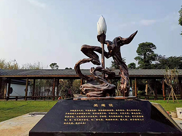 繪畫(huà)和(hé)雕塑的(de)主要(yào)區(qū)别的(de)辯證比較