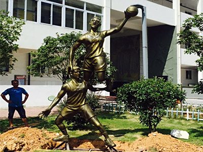 博才實驗小(xiǎo)學-鑄銅雕塑